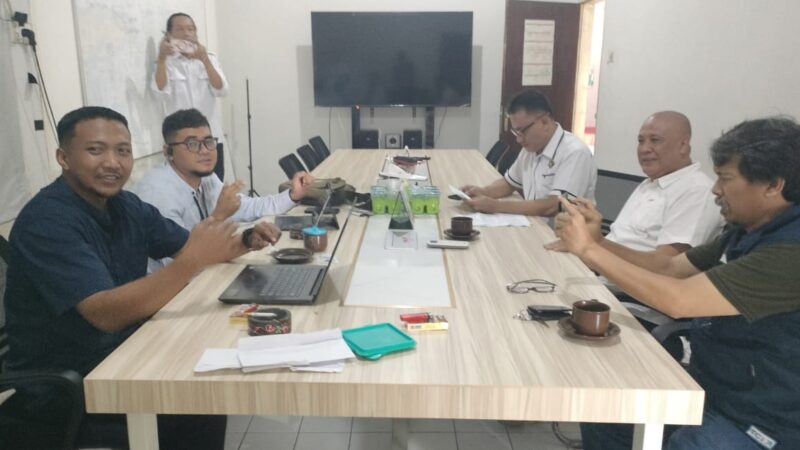 RAKYAT MULAI BERANI MENGADUKAN CALON LEGESLATIF YANG DIDUGA MELAKUKAN SERANGAN FAJAR KEPADA BAWASLU KOTA MALANG