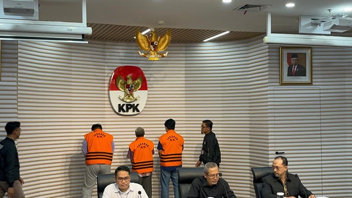 KPK Tahan 3 Tersangka Dugaan Korupsi PLTU di Sumsel
