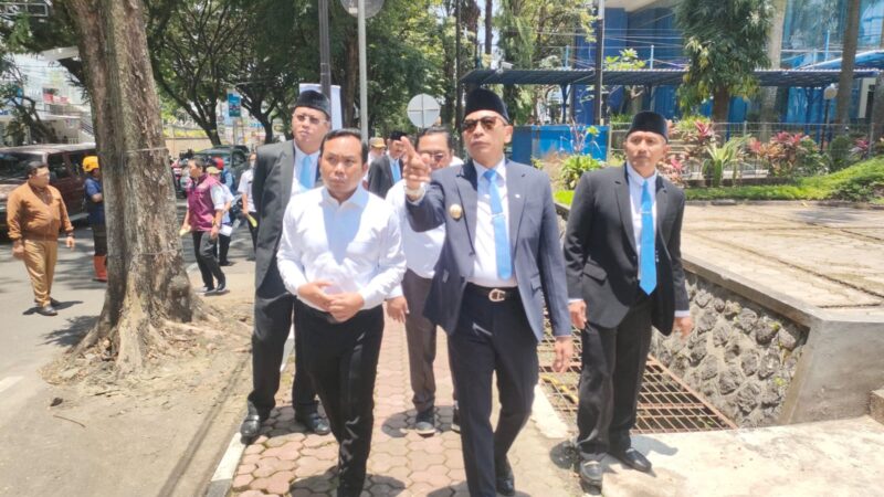 Walikota Malang Pastikan Pembangunan Drainase Menjaga Kelestarian Pohon