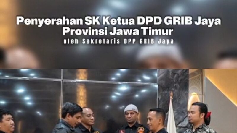Momentum bersejarah kembali terukir dalam perjalanan GRIB Jaya.vPenyerahan Surat Keputusan kepada Ketua Dewan Pimpinan Daerah GRIB Jaya Provinsi Jawa Timur, Bapak Yusriadi, menjadi simbol amanah dan kepercayaan yang besar untuk membawa organisasi menuju arah yang lebih maju dan solid.